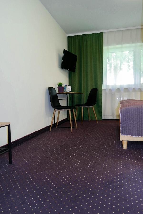 Hotel George Nadarzyn Εξωτερικό φωτογραφία